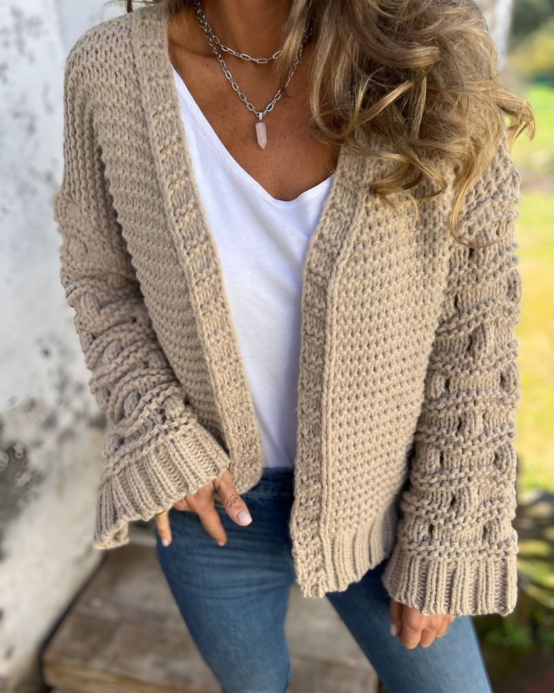 Cardigan Feminino de Tricô Artesanal Carol