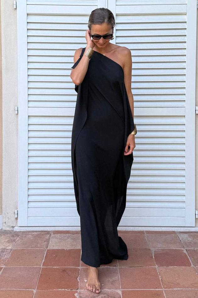 Vestido Assimétrico Leve com Cinto