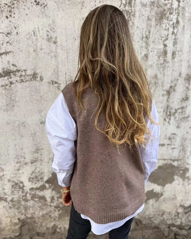 Colete Feminino de Tricô Gola V Oversized Cléo