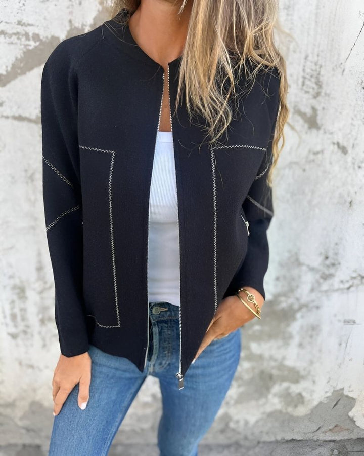 Jaqueta Feminina com Zíper Frontal e Bolsos Laterais Sile