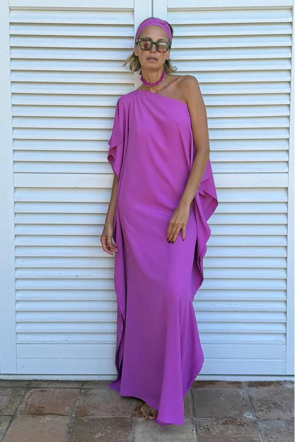 Vestido Assimétrico Leve com Cinto