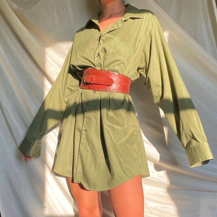 Vestido Feminino Gola de Cetim Paty