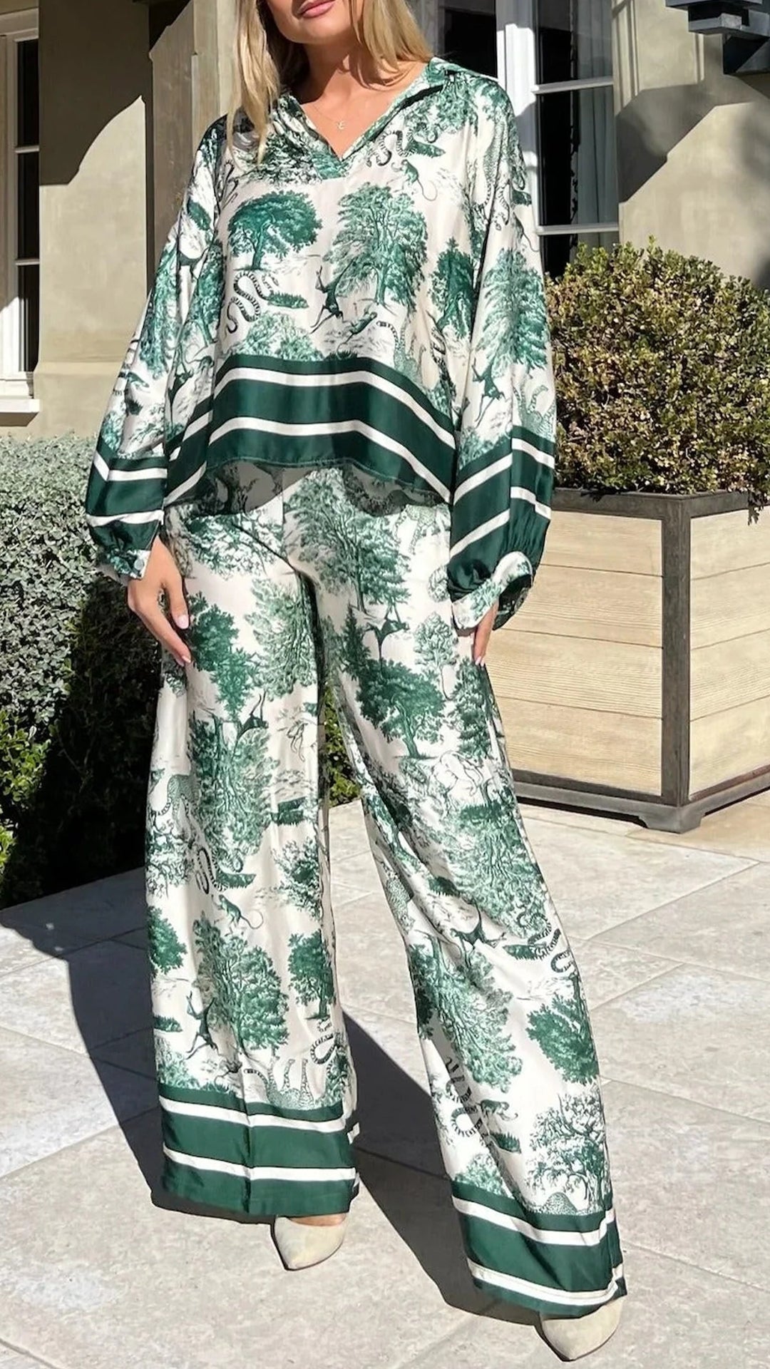 Conjunto Casual de Manga Longa Estampado com Decote em V - 5