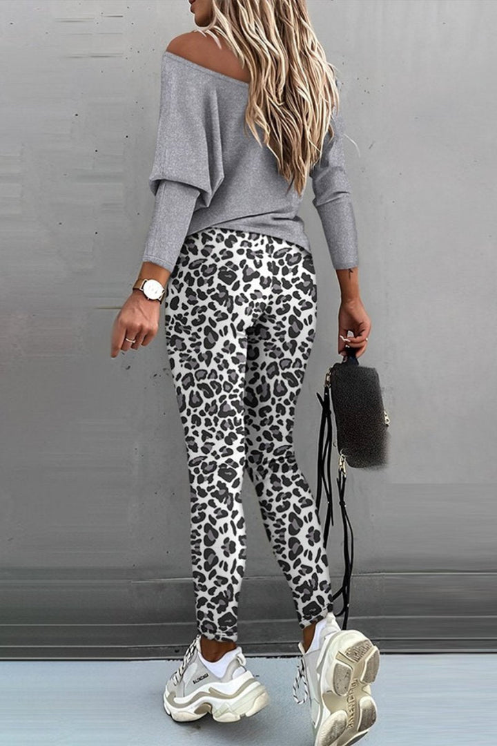 Conjunto Casual de Blusa de Manga Longa e Calças com Estampa de Leopardo