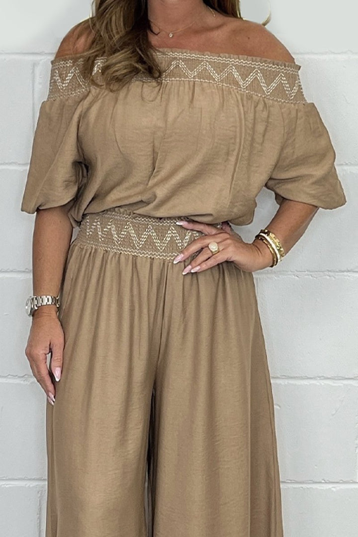 Conjunto de Calça e Top com Bordado Franjado