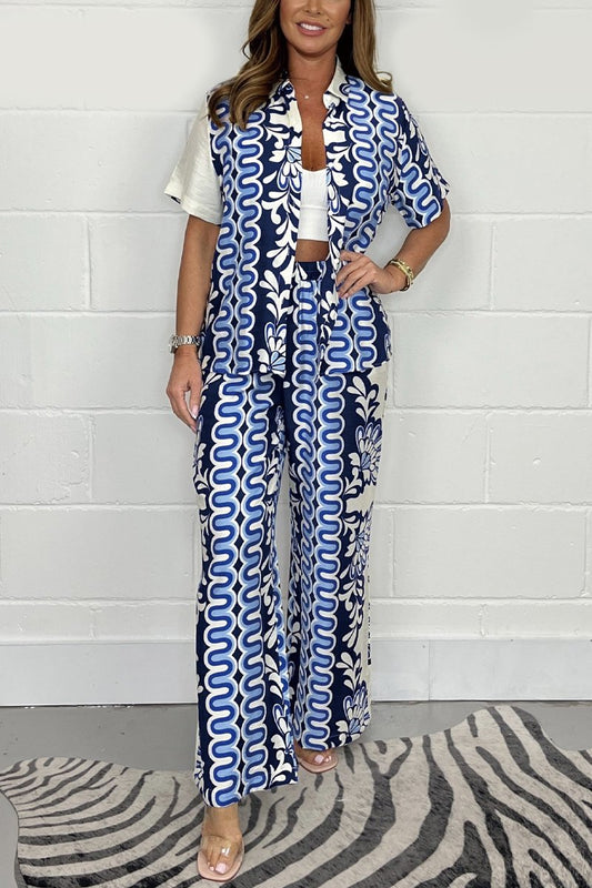 Conjunto de Camisa Estampada e Calças