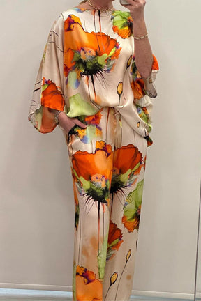 Conjunto de Cetim Estampado com Gola Redonda Casual