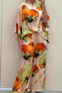 Conjunto de Cetim Estampado com Gola Redonda Casual