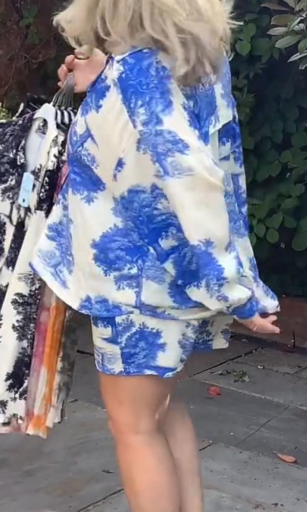 Conjunto de Duas Peças com Camisa Estampada e Shorts Casuais