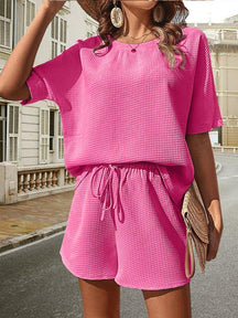 Conjunto de Duas Peças com Camisa de Manga Curta e Shorts