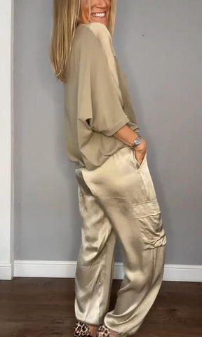 Conjunto de Top de Cetim Liso com Mangas 3/4 e Calça Feminina