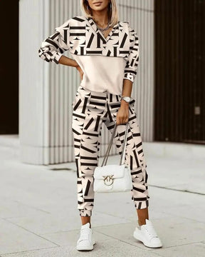 Conjunto de Top de Manga Longa com Estampa de Letras Geométricas e Calças