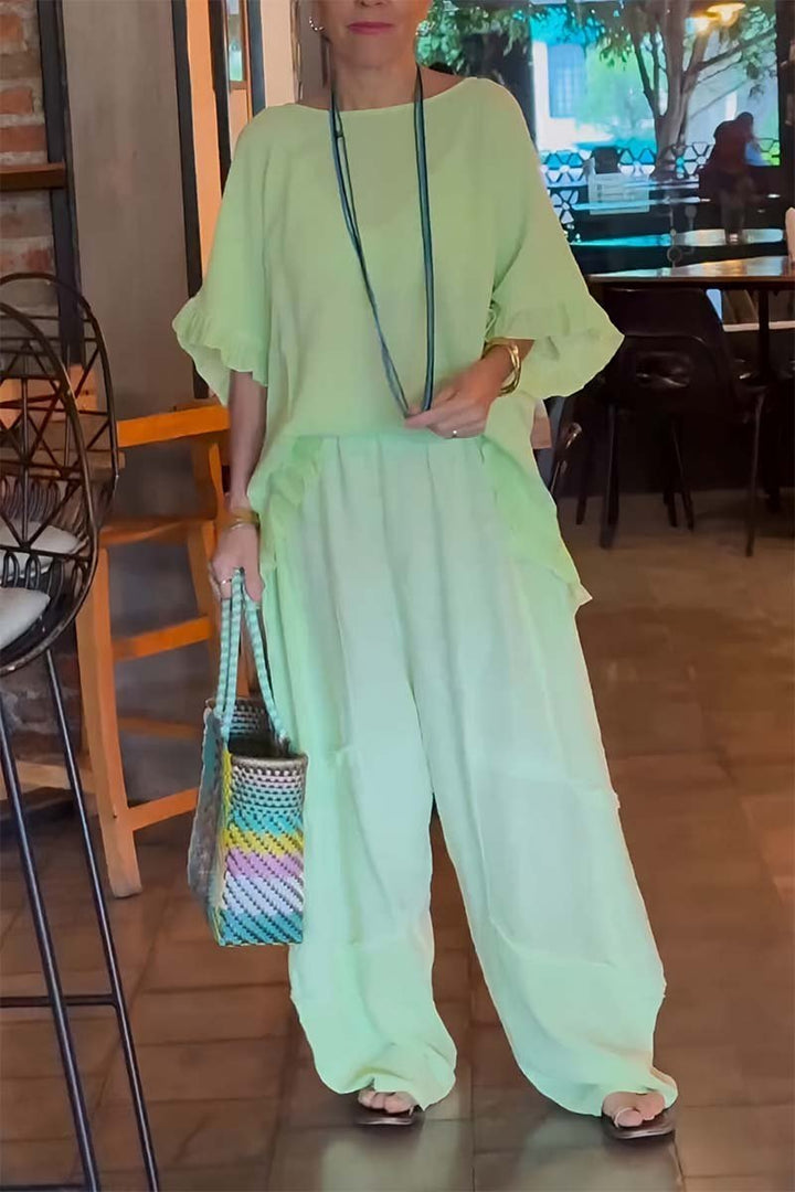 Conjunto Feminino Casual com Calças de Algodão e Linho e Mangas Bufantes