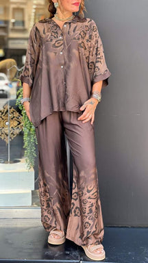 Conjunto Feminino Casual com Lapela e Estampa de Leopardo Gradiente