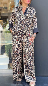 Conjunto Feminino Casual com Lapela e Manga Média com Estampa de Leopardo