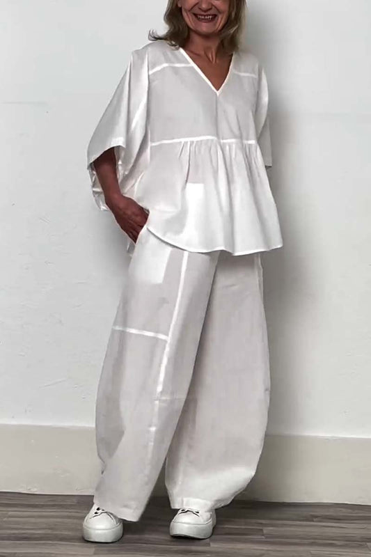Conjunto Feminino Casual com Top Curto de Decote em V e Calças de Cor Sólida