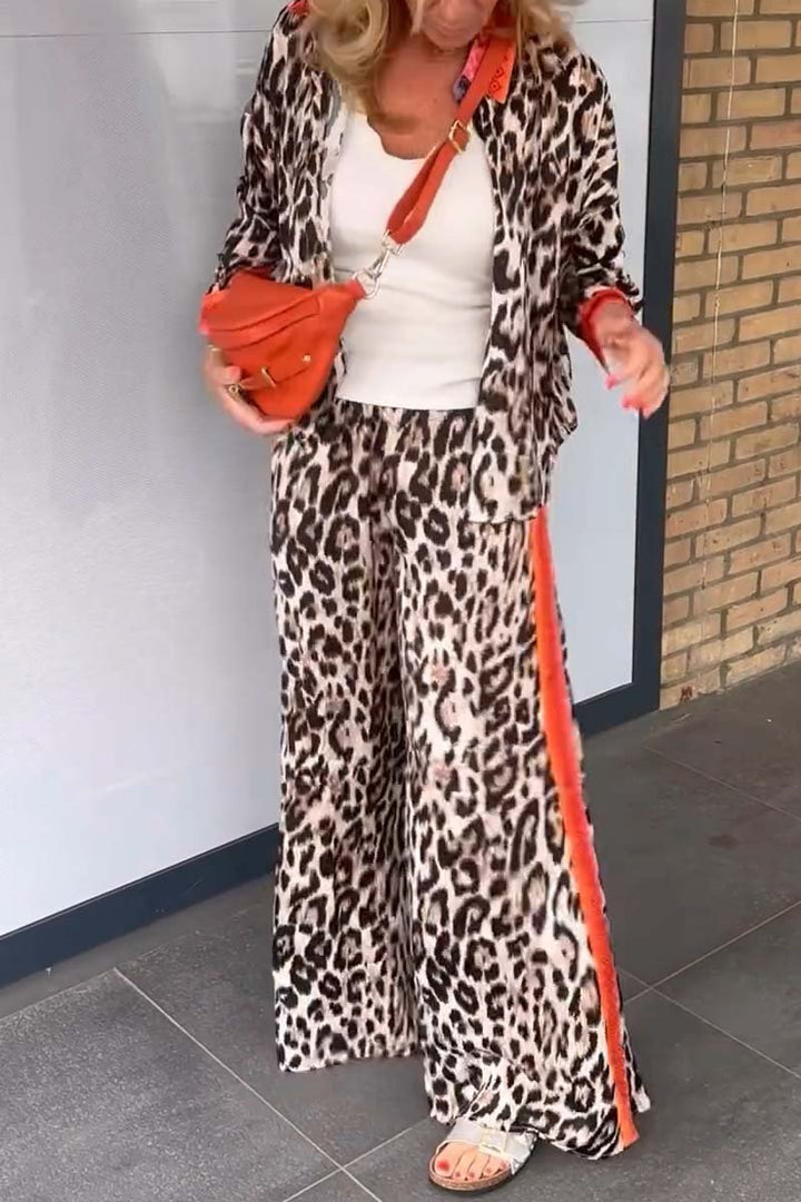 Conjunto Casual de Duas Peças com Estampa de Leopardo e Detalhes Laterais Coloridos