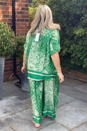 Conjunto Feminino Casual Estampado de Cetim
