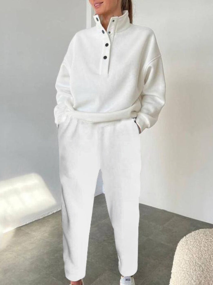 Conjunto Feminino de Botões com Gola Alta de Duas Peças