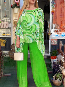 Conjunto Feminino de Chiffon Colorido com Estampa de Verão, Gola Redonda e Duas Peças