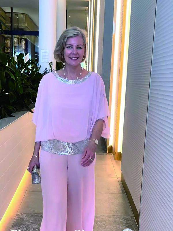 Conjunto Feminino de Chiffon com Lantejoulas e Patchwork