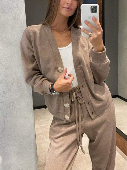 Conjunto Feminino de Jaqueta de Malha com Botões e Calças de Duas Peças - 6