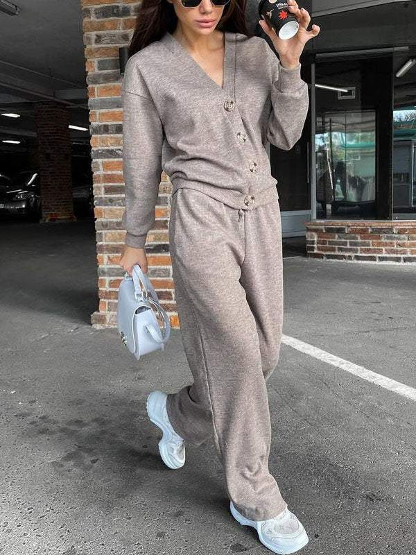 Conjunto Feminino de Jaqueta de Malha com Botões e Calças de Duas Peças - 7