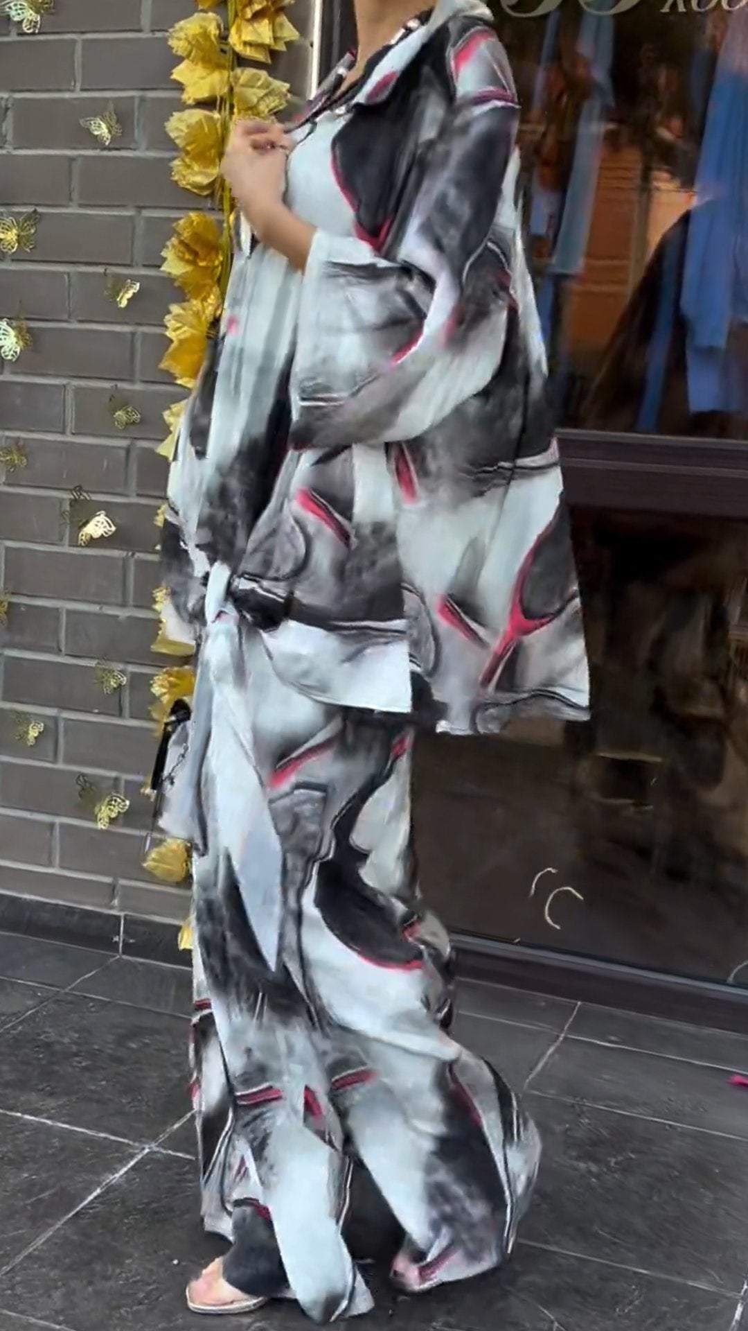 Conjunto Feminino de Manga Longa com Estampa de Tinta e Decote em V - 3