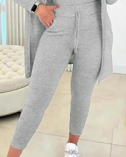 Conjunto Feminino de Regata com Gola Redonda e Calça com Cordão e Casaco - 3