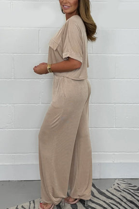 Conjunto Feminino de Top Cropped e Calças