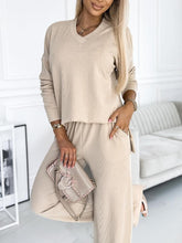 Conjunto Feminino de Top e Calça de Perna Larga de Cor Sólida