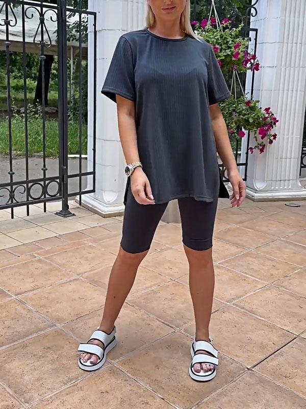 Conjunto Feminino de Top de Malha Elástica de Cor Sólida e Shorts de Duas Peças