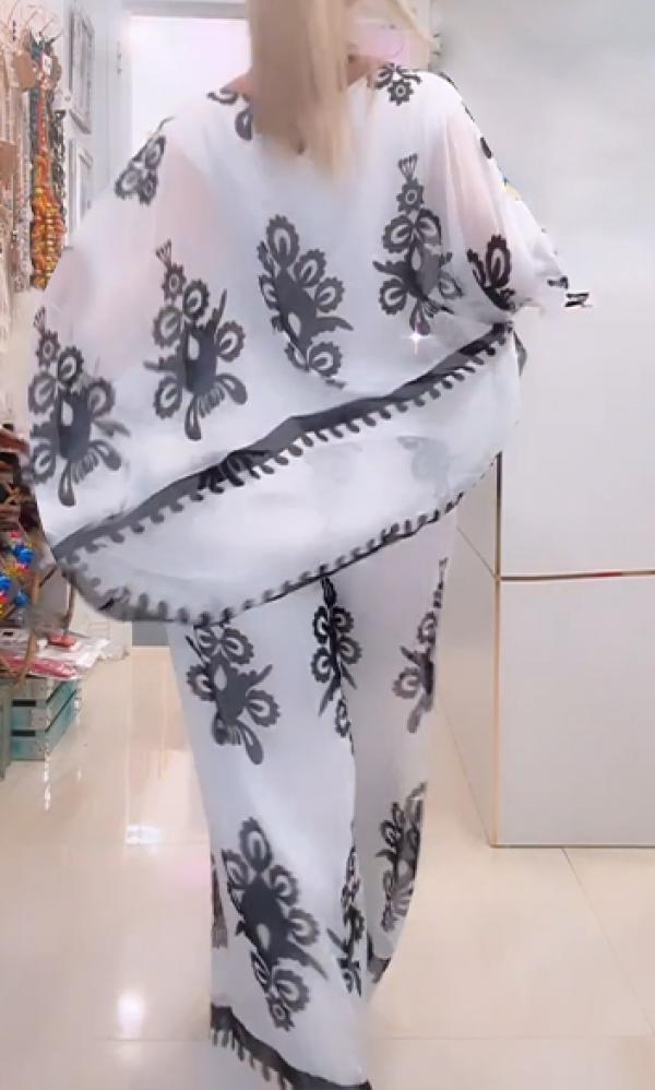 Conjunto Feminino Estampado de Duas Peças