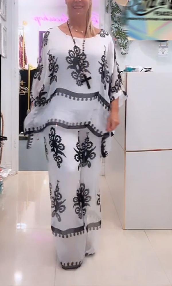 Conjunto Feminino Estampado de Duas Peças