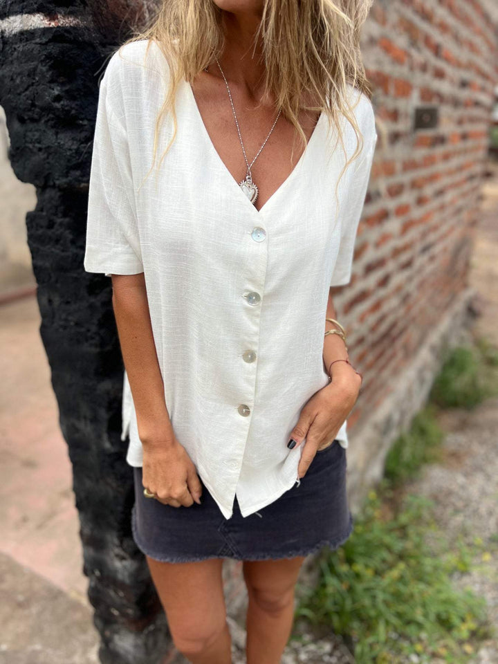 Camisa de Algodão e Linho com Decote em V e Botões