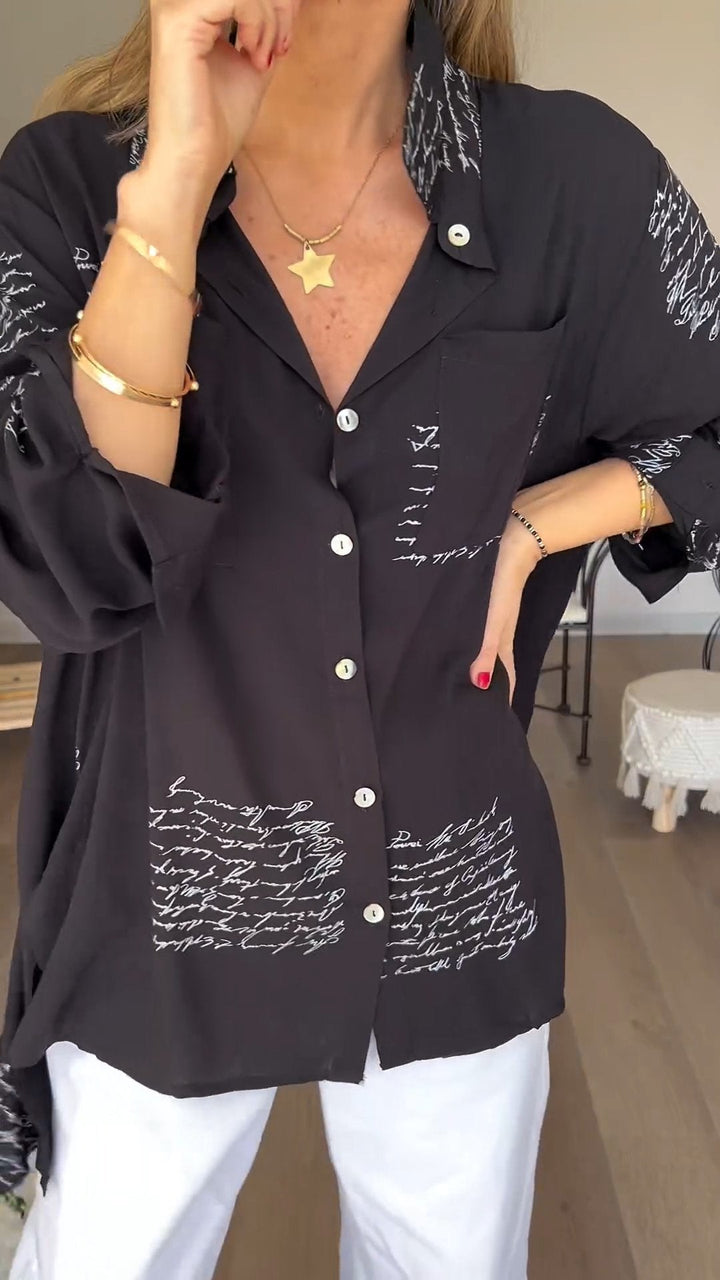 Camisa Fashion com Estampa de Letras e Lapela