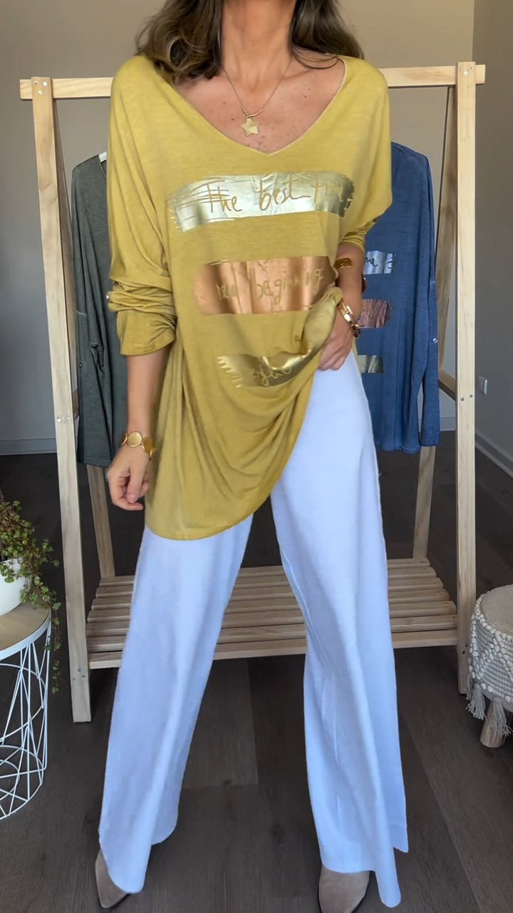 Camiseta Longa com Estampa e Decote em V