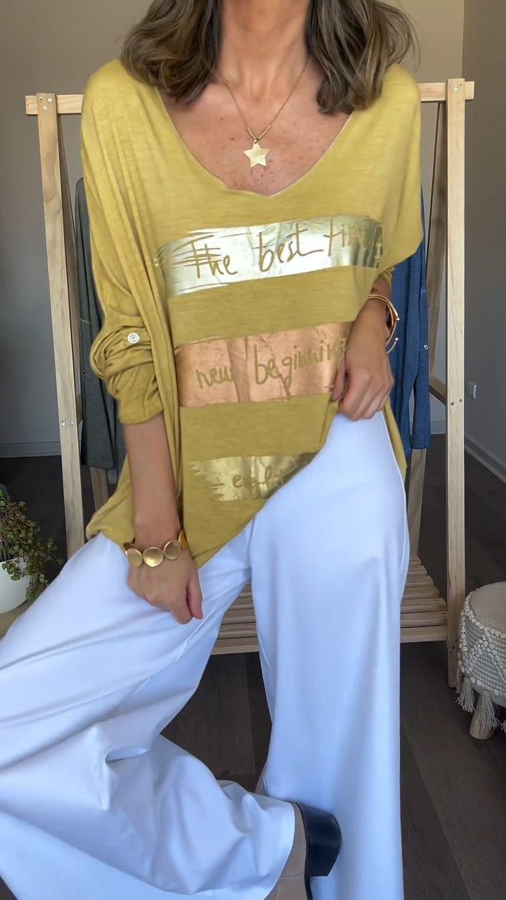 Camiseta Longa com Estampa e Decote em V