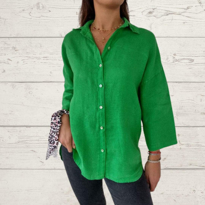 Camisa Feminina de Algodão e Linho com Botões de Cor Sólida