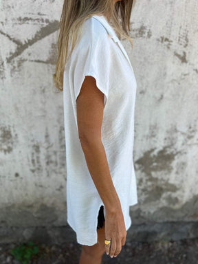 Blusa Branca de Algodão com Botões e Mangas Curtas