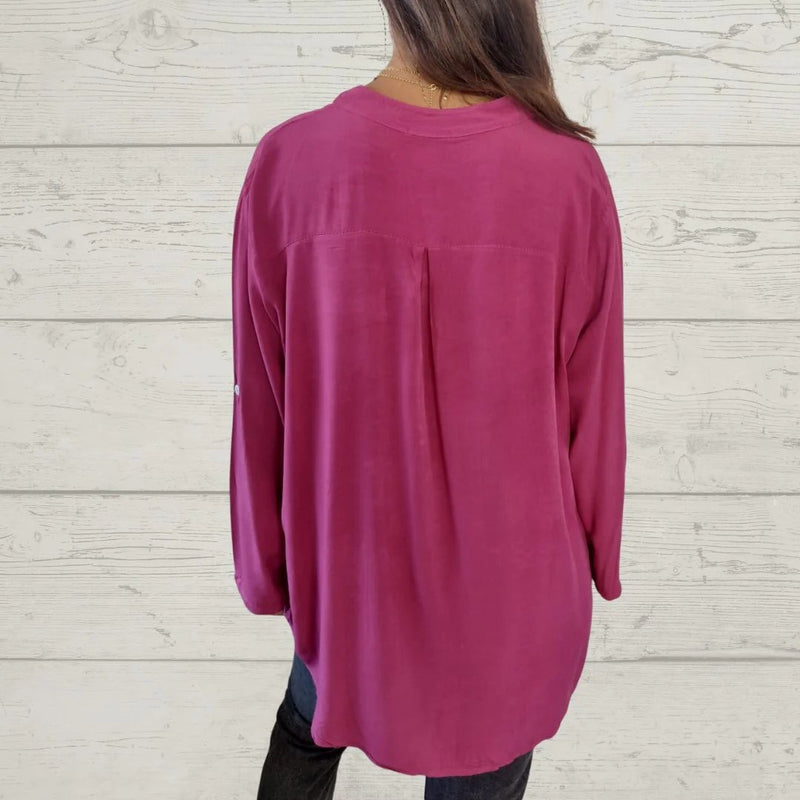 Camisa com Paetês e Decote em V