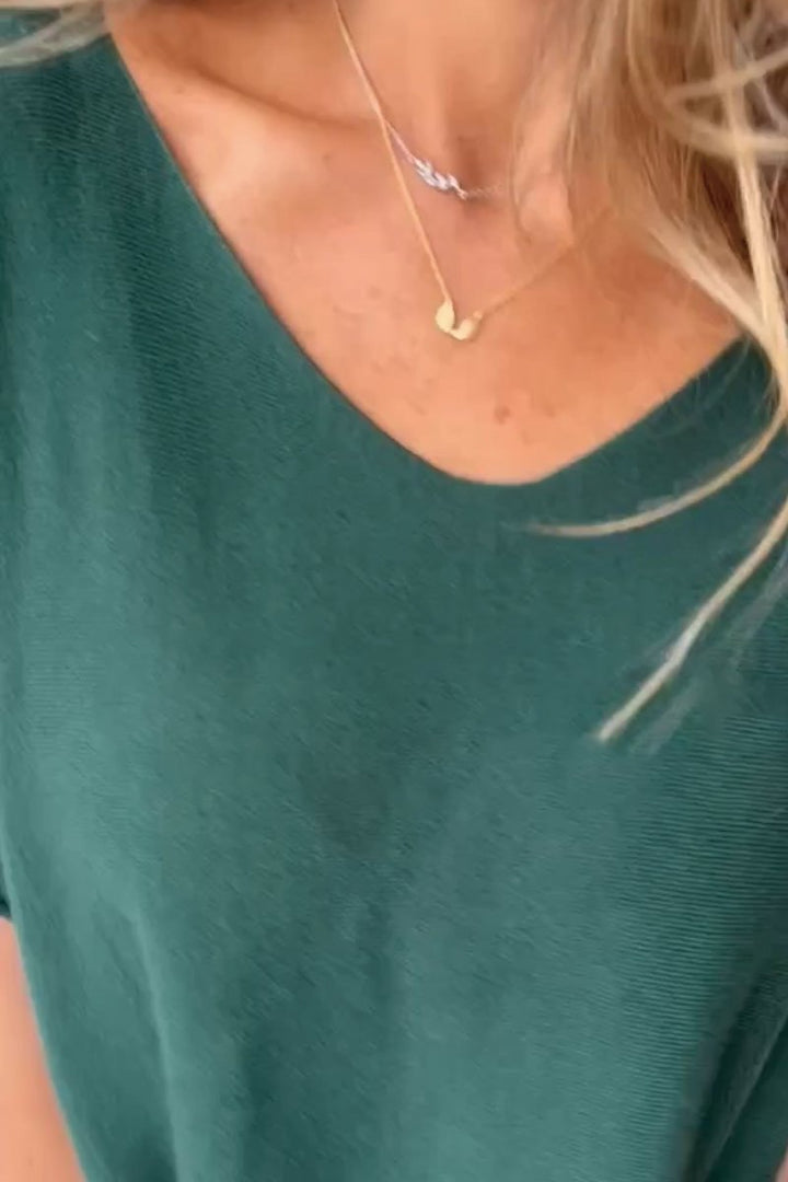 Camiseta de Algodão e Linho com Barra Irregular e Gola Redonda