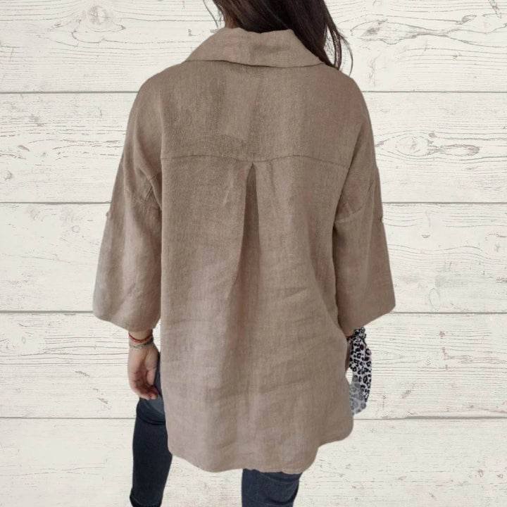 Camisa de algodão e linho com lapela e mangas longas