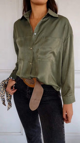 Camisa Casual com Lapela e Mangas Longas