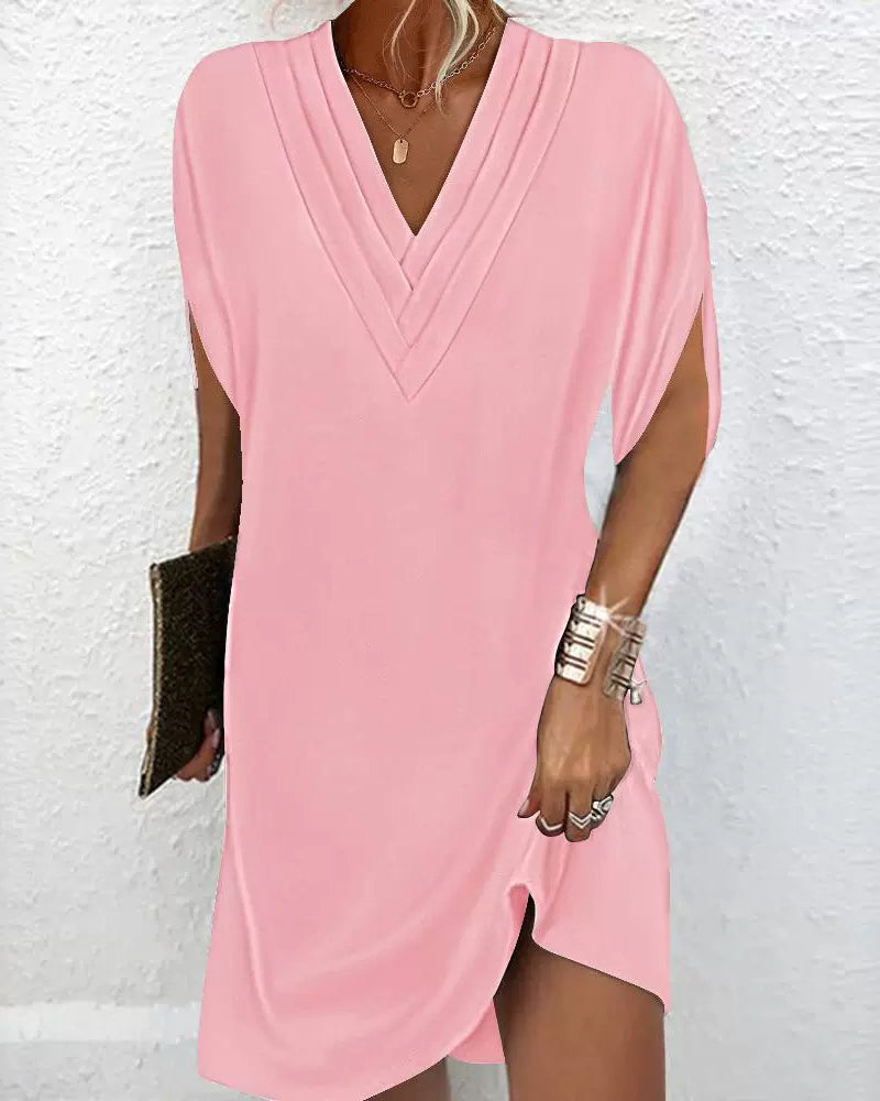 Vestido Sofisticado com Mangas Fendadas em Cor Sólida
