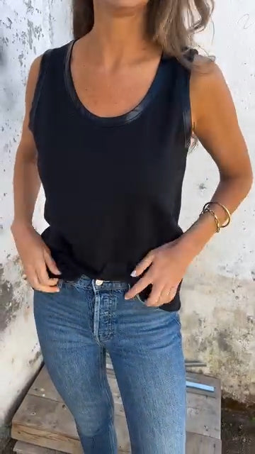 Regata Feminina com Decote Redondo Bella