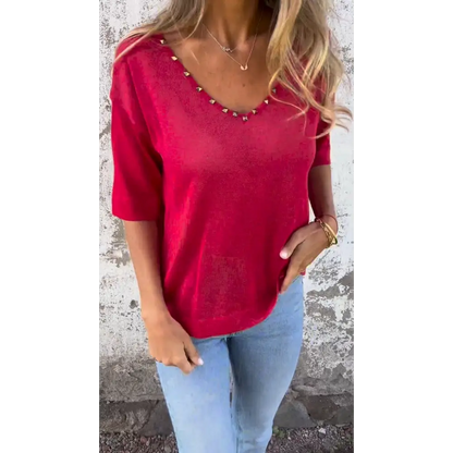 Top com decote em V adornado com diamantes