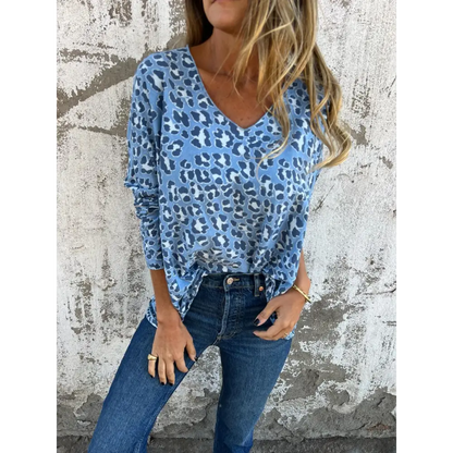 Top com estampa de leopardo e decote em V