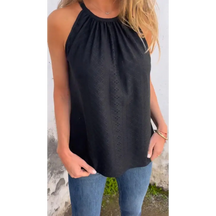Top com Gola Redonda e Design Vazado