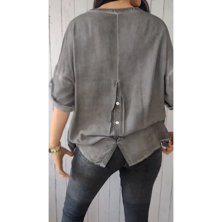 Top confortável e solto com decote em V